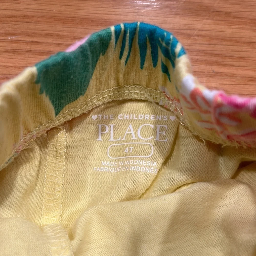 The children’s place 4 t girl skort good condition